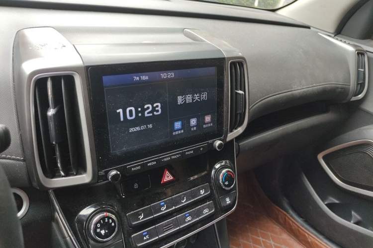 Used Hyundai ix35 2018 2.0L Automatic 2WD Zhiyong·Changxiang Edition Audio And AC Panel