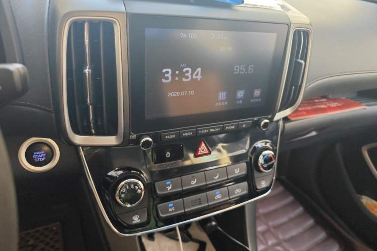 Used Hyundai ix35 2018 2.0L Automatic 2WD Zhiyong·Changxiang Edition Audio And AC Panel