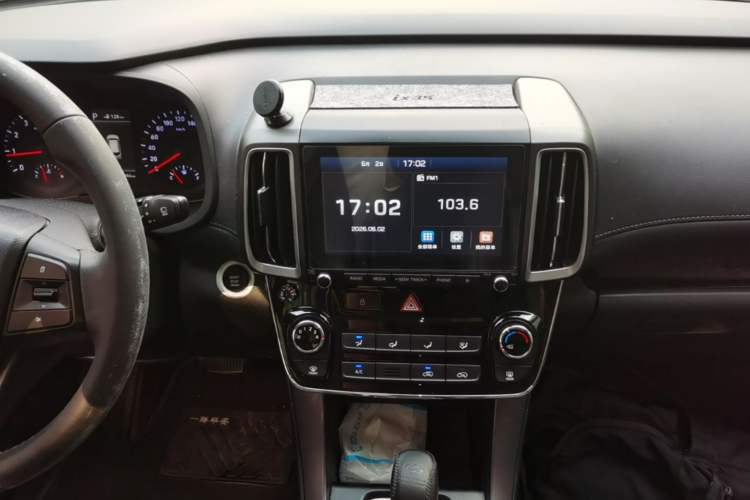 Used Hyundai ix35 2018 2.0L Automatic 2WD Zhiyong·Changxiang Edition Audio And AC Panel