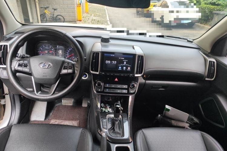 Used Hyundai ix35 2018 2.0L Automatic 2WD Zhiyong·Changxiang Edition Center Console