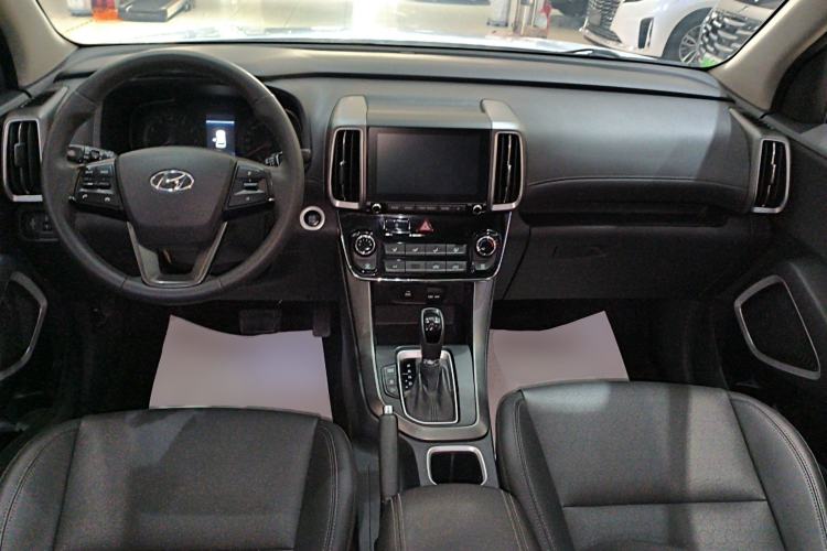 Used Hyundai ix35 2018 2.0L Automatic 2WD Zhiyong·Changxiang Edition Center Console