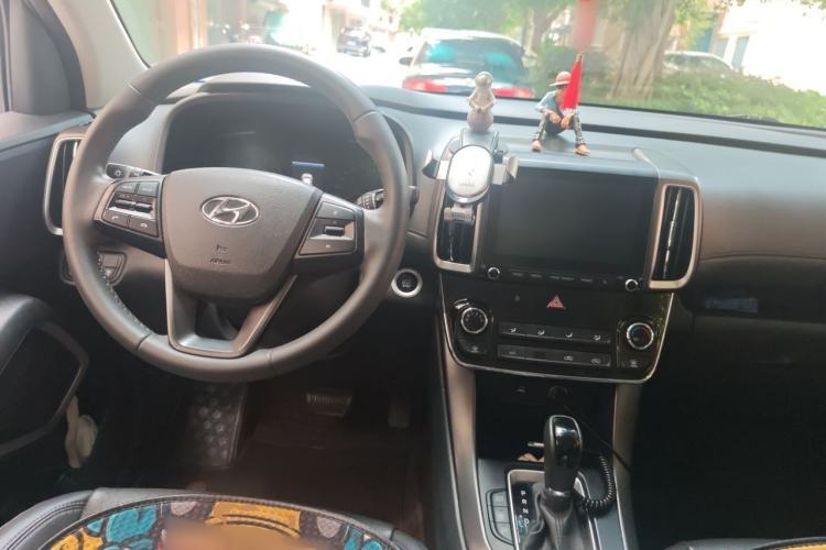 Used Hyundai ix35 2018 2.0L Automatic 2WD Zhiyong·Changxiang Edition Center Console