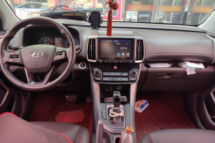 Used Hyundai ix35 2018 2.0L Automatic 2WD Zhiyong·Changxiang Edition Center Console