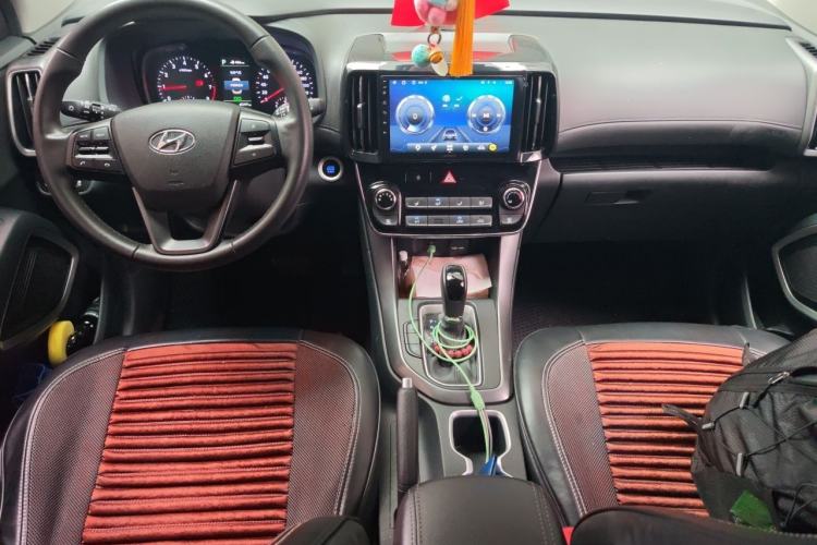 Used Hyundai ix35 2018 2.0L Automatic 2WD Zhiyong·Changxiang Edition Center Console