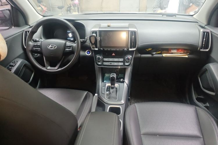 Used Hyundai ix35 2018 2.0L Automatic 2WD Zhiyong·Changxiang Edition Center Console