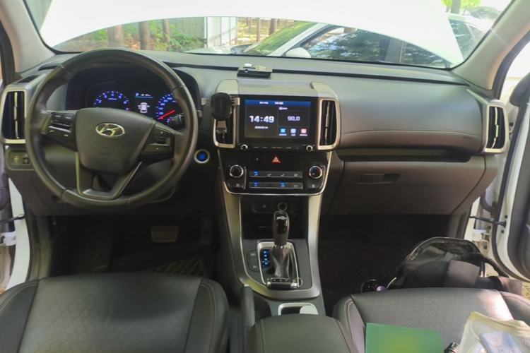 Used Hyundai ix35 2018 2.0L Automatic 2WD Zhiyong·Changxiang Edition Center Console