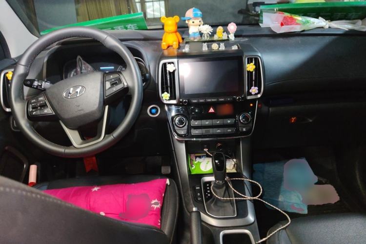 Used Hyundai ix35 2018 2.0L Automatic 2WD Zhiyong·Changxiang Edition Center Console