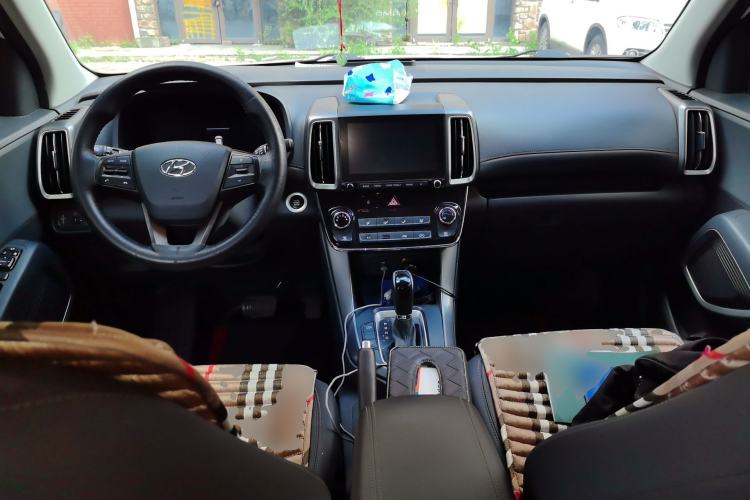 Used Hyundai ix35 2018 2.0L Automatic 2WD Zhiyong·Changxiang Edition Center Console