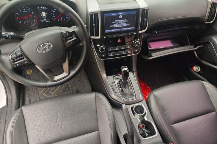 Used Hyundai ix35 2018 2.0L Automatic 2WD Zhiyong·Changxiang Edition Center Console