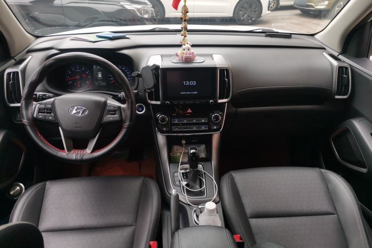 Used Hyundai ix35 2018 2.0L Automatic 2WD Zhiyong·Changxiang Edition Center Console