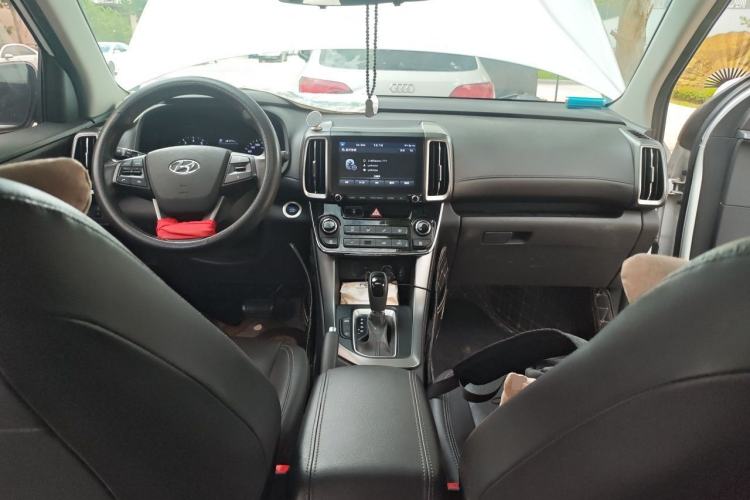 Used Hyundai ix35 2018 2.0L Automatic 2WD Zhiyong·Changxiang Edition Center Console