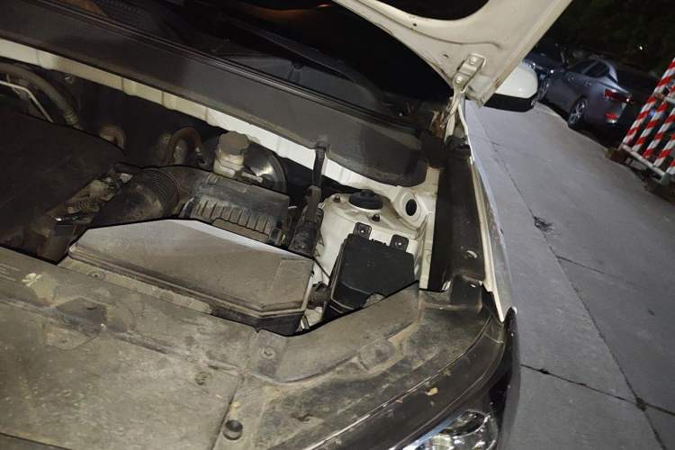 Used Hyundai ix35 2018 2.0L Automatic 2WD Zhiyong·Changxiang Edition Engine Bay Left