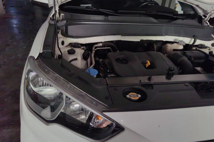 Used Hyundai ix35 2018 2.0L Manual Two-Wheel Drive Zhiyong·Changzhi Edition Engine Bay Right