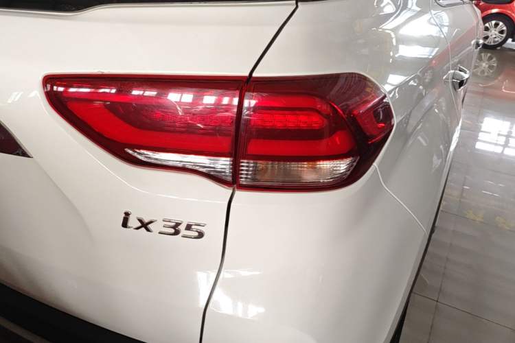 Used Hyundai ix35 2018 2.0L Automatic 2WD Zhiyong·Changxiang Edition Exterior 3