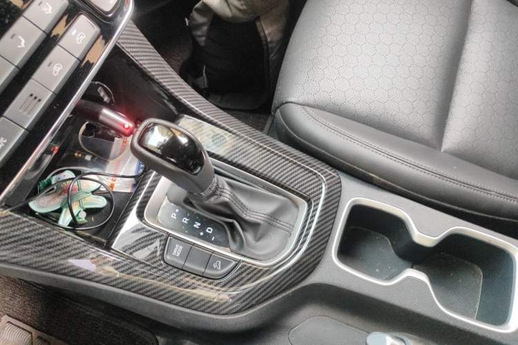 Used Hyundai ix35 2018 2.0L Automatic 2WD Zhiyong·Changxiang Edition Gear Lever