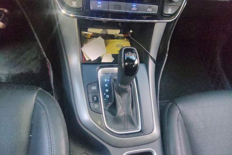 Used Hyundai ix35 2018 2.0L Automatic 2WD Zhiyong·Changxiang Edition Gear Lever