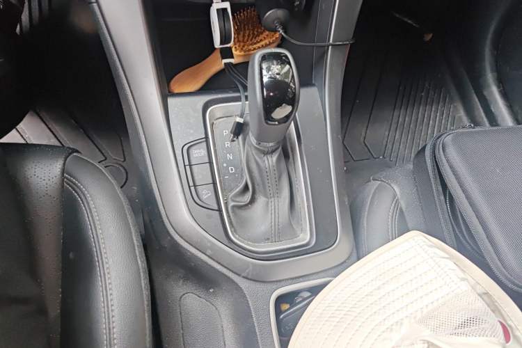 Used Hyundai ix35 2018 2.0L Automatic 2WD Zhiyong·Changxiang Edition Gear Lever