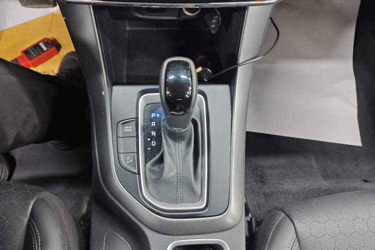 Used Hyundai ix35 2018 2.0L Automatic 2WD Zhiyong·Changxiang Edition Gear Lever