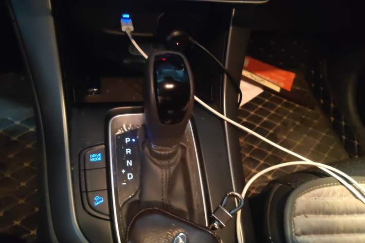 Used Hyundai ix35 2018 2.0L Automatic 2WD Zhiyong·Changxiang Edition Gear Lever
