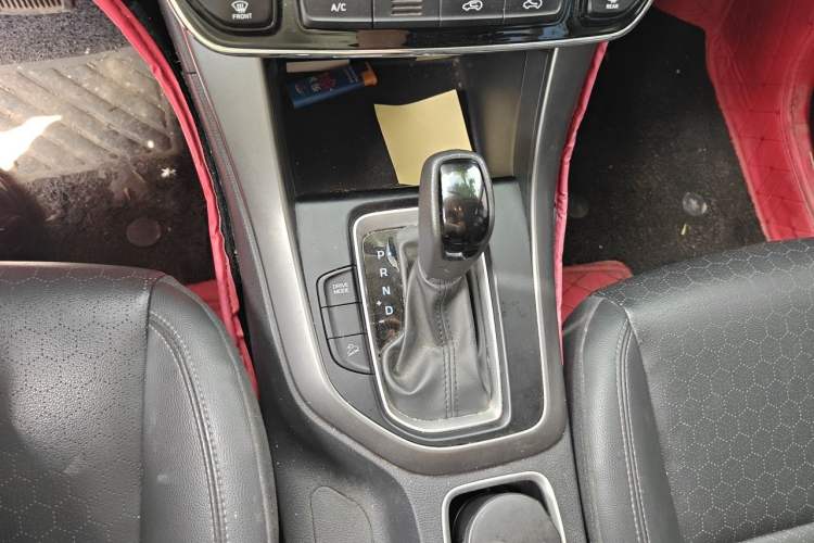 Used Hyundai ix35 2018 2.0L Automatic 2WD Zhiyong·Changxiang Edition Gear Lever