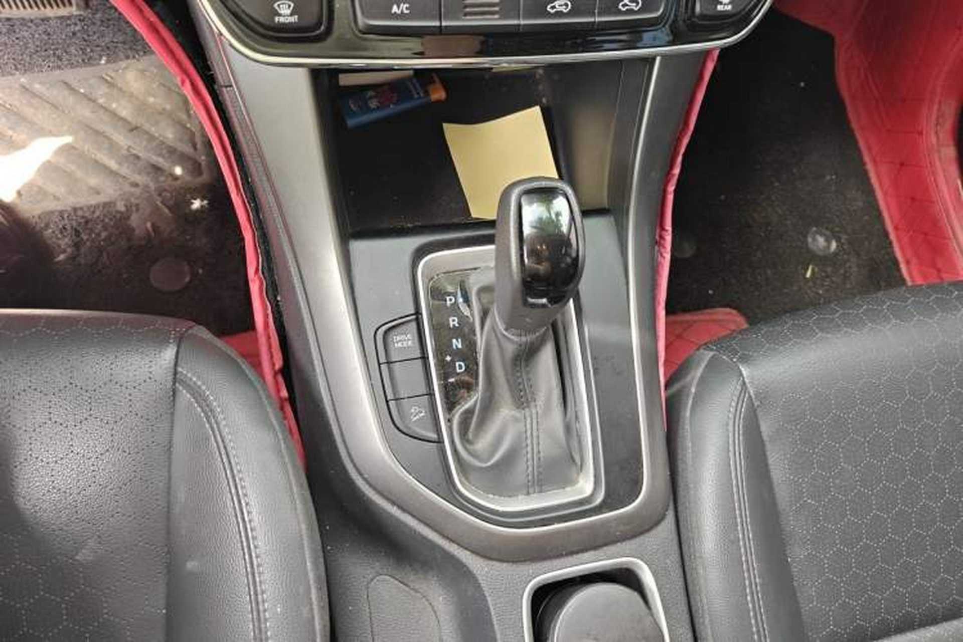 Used Hyundai ix35 2018 2.0L Automatic 2WD Zhiyong·Changxiang Edition Gear Lever