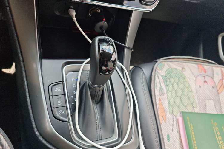 Used Hyundai ix35 2018 2.0L Automatic 2WD Zhiyong·Changxiang Edition Gear Lever