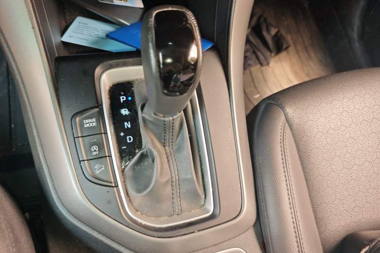 Used Hyundai ix35 2018 2.0L Automatic 2WD Zhiyong·Changxiang Edition Gear Lever