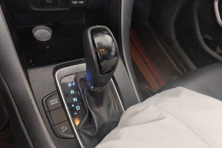 Used Hyundai ix35 2018 2.0L Automatic 2WD Zhiyong·Changxiang Edition Gear Lever