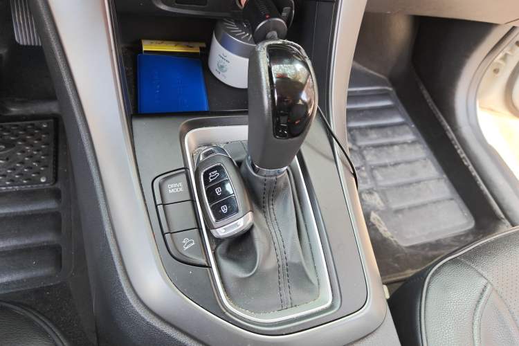 Used Hyundai ix35 2018 2.0L Automatic 2WD Zhiyong·Changxiang Edition Gear Lever