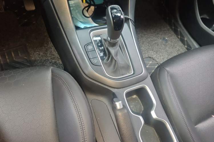 Used Hyundai ix35 2018 2.0L Automatic 2WD Zhiyong·Changxiang Edition Gear Lever