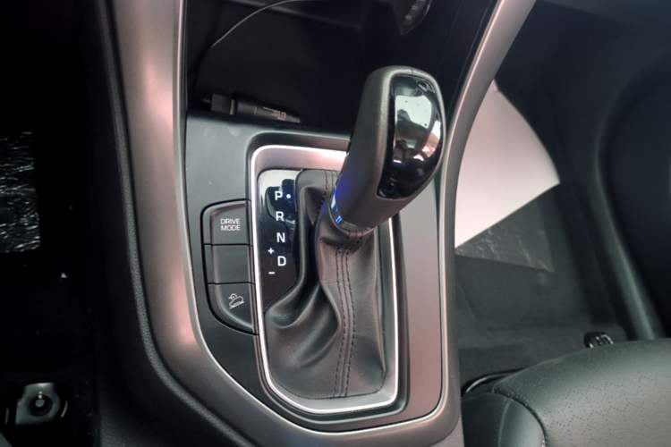 Used Hyundai ix35 2018 2.0L Automatic 2WD Zhiyong·Changxiang Edition Gear Lever