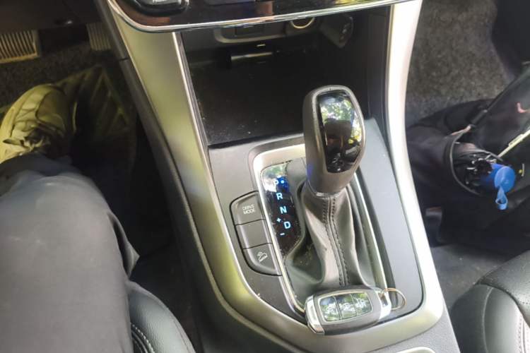 Used Hyundai ix35 2018 2.0L Automatic 2WD Zhiyong·Changxiang Edition Gear Lever
