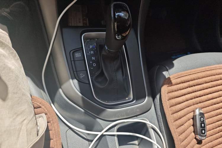 Used Hyundai ix35 2018 2.0L Automatic 2WD Zhiyong·Changxiang Edition Gear Lever