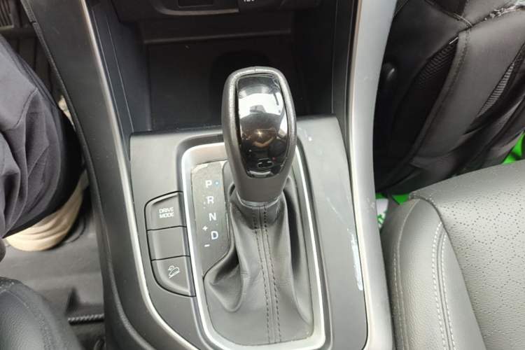 Used Hyundai ix35 2018 2.0L Automatic 2WD Zhiyong·Changxiang Edition Gear Lever