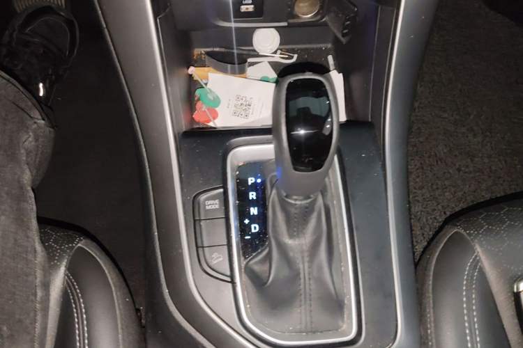 Used Hyundai ix35 2018 2.0L Automatic 2WD Zhiyong·Changxiang Edition Gear Lever