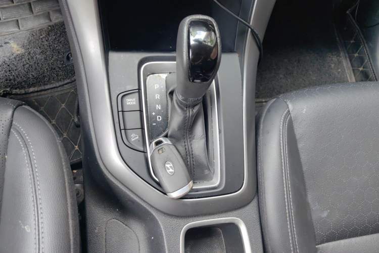 Used Hyundai ix35 2018 2.0L Automatic 2WD Zhiyong·Changxiang Edition Gear Lever