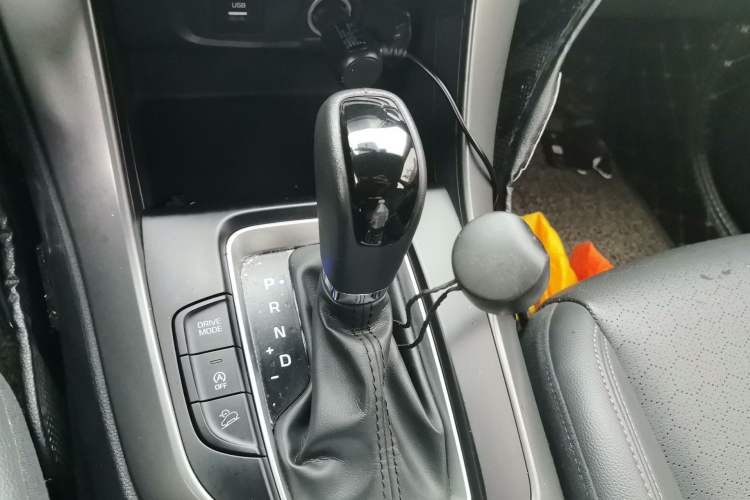 Used Hyundai ix35 2018 2.0L Automatic 2WD Zhiyong·Changxiang Edition Gear Lever