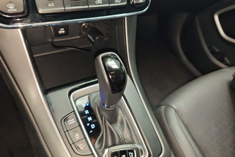 Used Hyundai ix35 2018 2.0L Automatic 2WD Zhiyong·Changxiang Edition Gear Lever