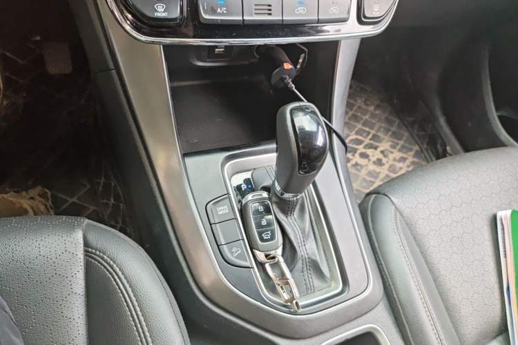 Used Hyundai ix35 2018 2.0L Automatic 2WD Zhiyong·Changxiang Edition Gear Lever