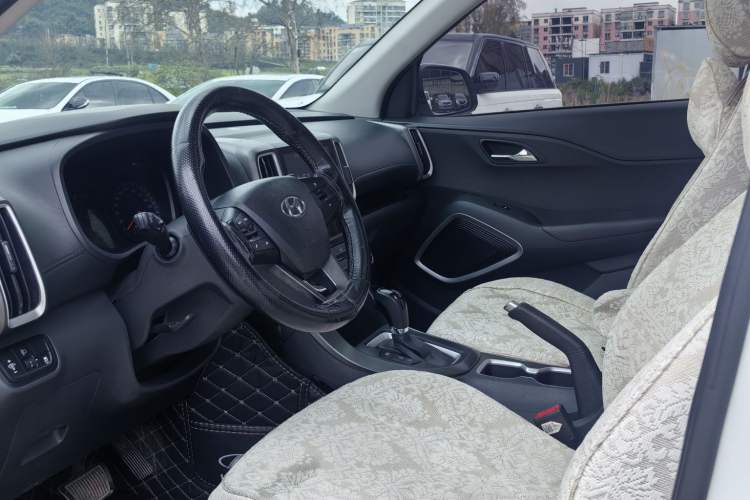 Used Hyundai ix35 2018 2.0L Automatic 2WD Zhiyong·Changxiang Edition Interior 3