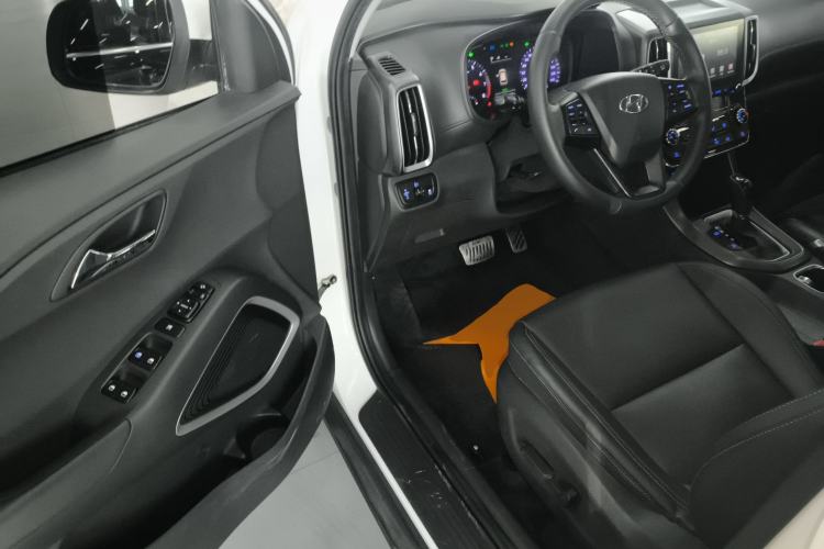 Used Hyundai ix35 2018 2.0L Automatic 2WD Zhiyong·Changxiang Edition Interior 3