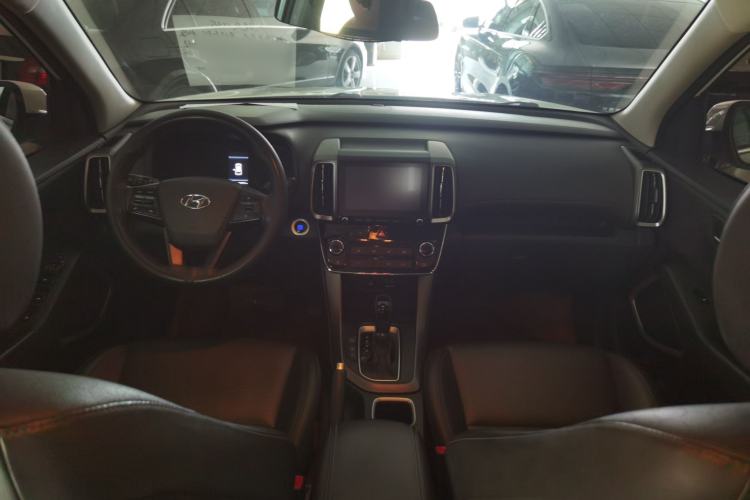 Used Hyundai ix35 2018 2.0L Automatic 2WD Zhiyong·Changxiang Edition Interior 3
