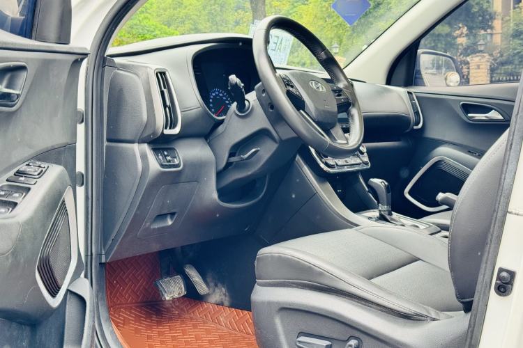 Used Hyundai ix35 2018 2.0L Automatic 2WD Zhiyong·Changxiang Edition Interior 3