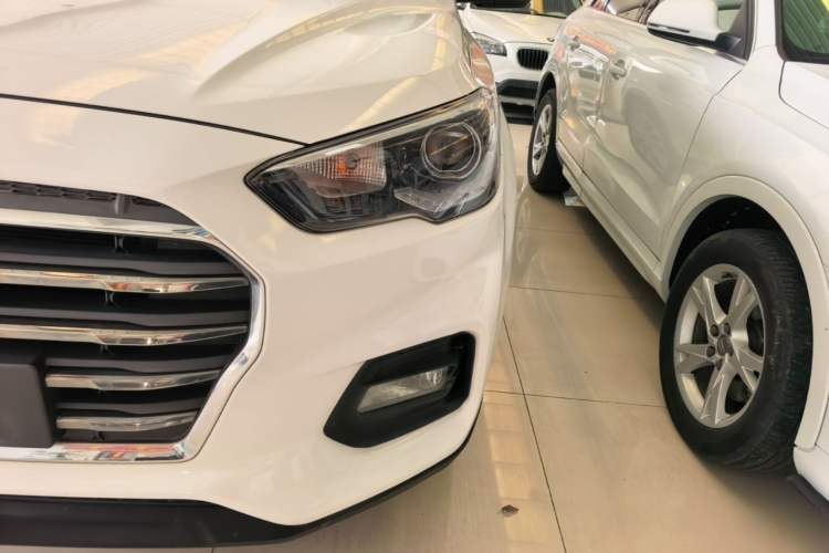 Used Hyundai ix35 2018 2.0L Automatic 2WD Zhiyong·Changxiang Edition Left Front Headlight