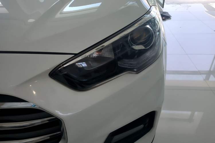Used Hyundai ix35 2018 2.0L Automatic 2WD Zhiyong·Changxiang Edition Left Front Headlight