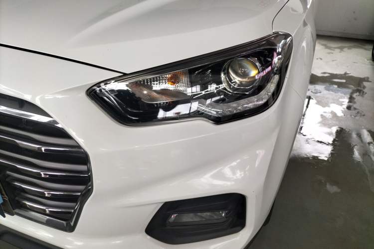 Used Hyundai ix35 2018 2.0L Automatic 2WD Zhiyong·Changxiang Edition Left Front Headlight