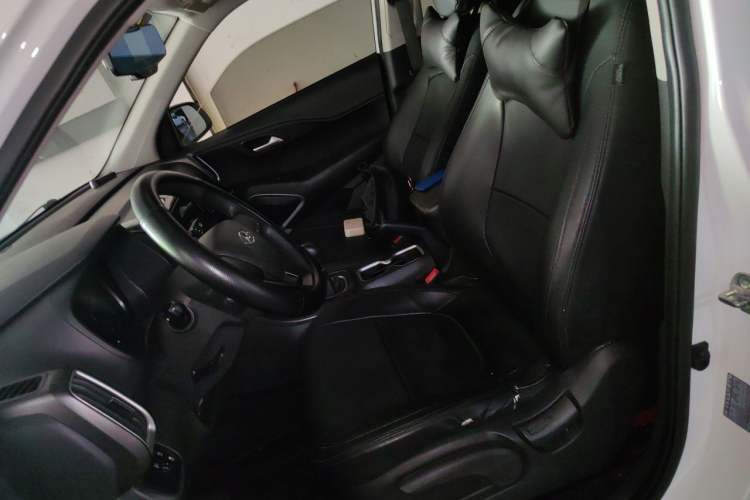 Used Hyundai ix35 2018 2.0L Manual Two-Wheel Drive Zhiyong·Changzhi Edition Left Front Seat