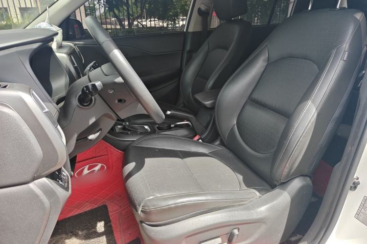Used Hyundai ix35 2018 2.0L Automatic 2WD Zhiyong·Changxiang Edition Left Front Seat