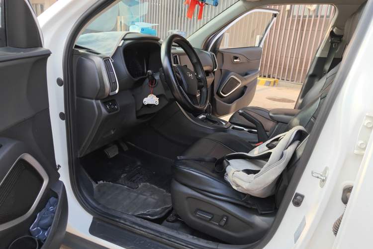 Used Hyundai ix35 2018 2.0L Automatic 2WD Zhiyong·Changxiang Edition Left Front Seat