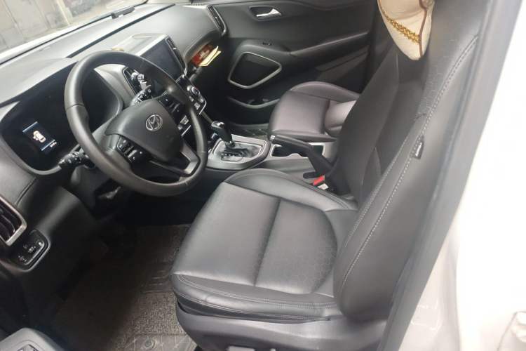 Used Hyundai ix35 2018 2.0L Automatic 2WD Zhiyong·Changxiang Edition Left Front Seat